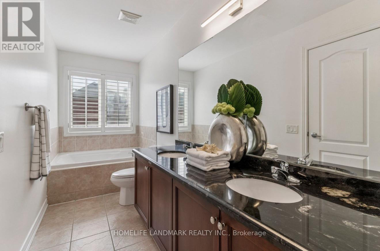 42 Torah Gate, Vaughan (Patterson), Ontario  L6A 0H3 - Photo 13 - N12441571