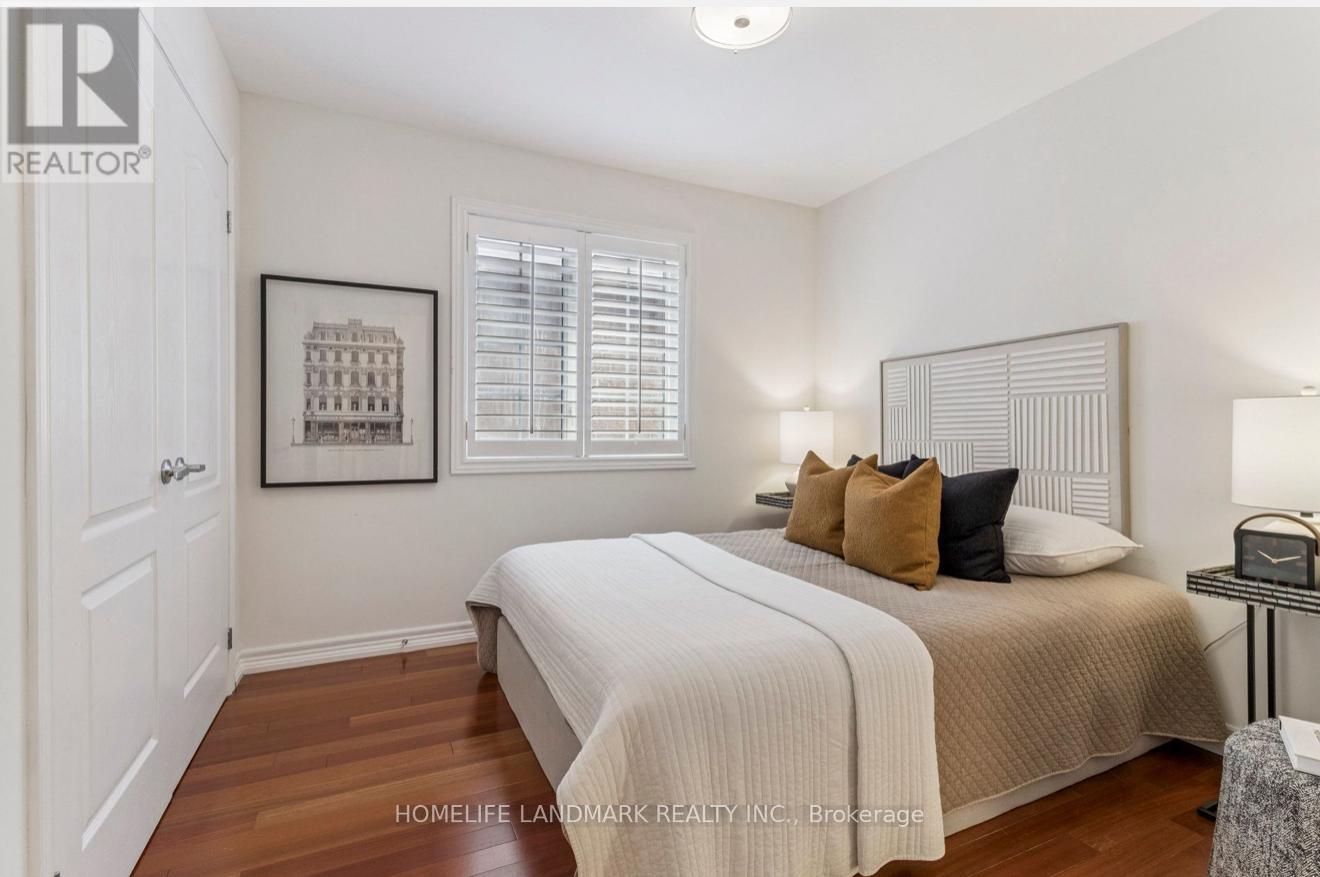 42 Torah Gate, Vaughan (Patterson), Ontario  L6A 0H3 - Photo 16 - N12441571