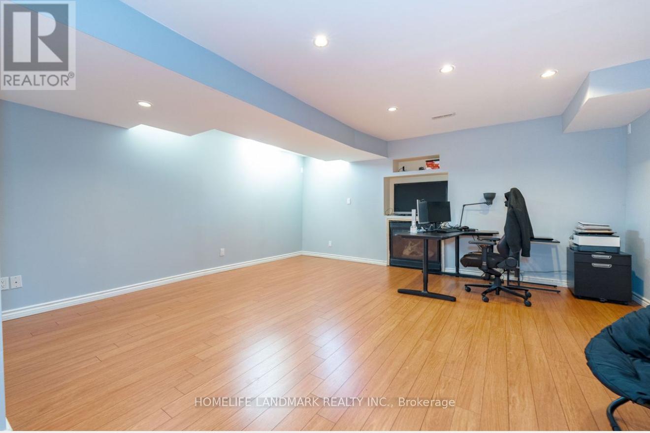 42 Torah Gate, Vaughan (Patterson), Ontario  L6A 0H3 - Photo 21 - N12441571