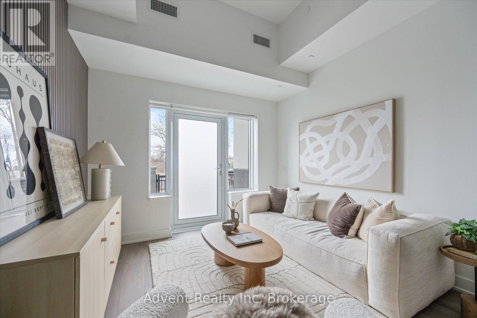 132 - 8 Cedarland Drive, Markham, Ontario  L6G 0H4 - Photo 18 - N12441607