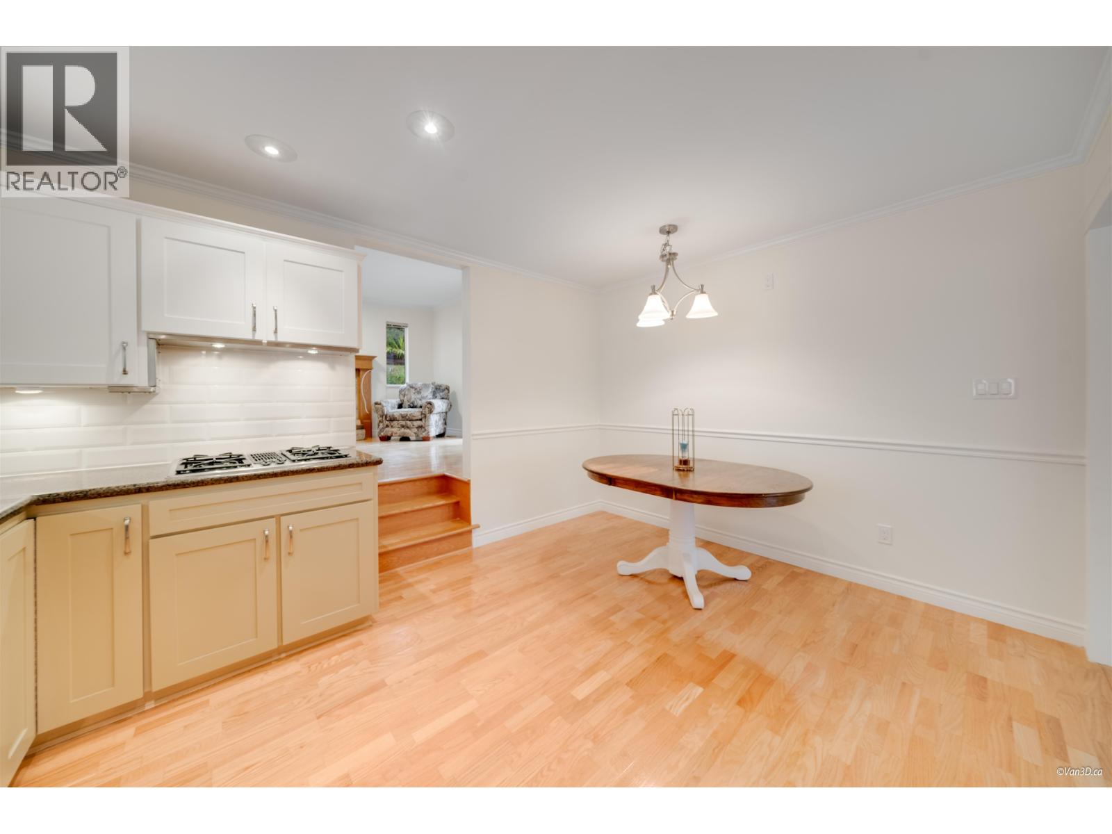 2777 Cultus Court, Coquitlam, British Columbia  V3C 5A8 - Photo 5 - R3052495