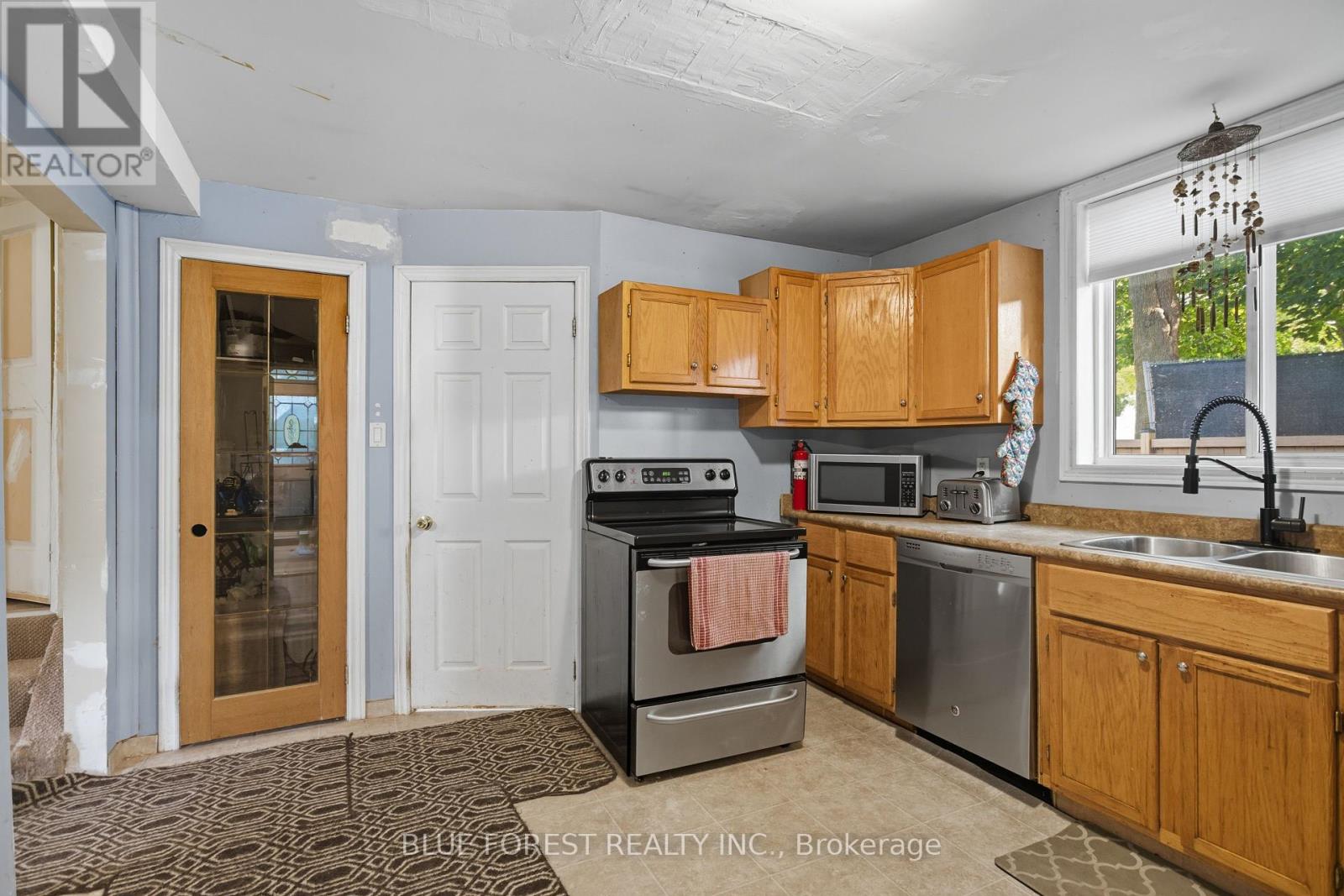 88 Boullee Street, London East, Ontario  N5Y 1T6 - Photo 5 - X12441633