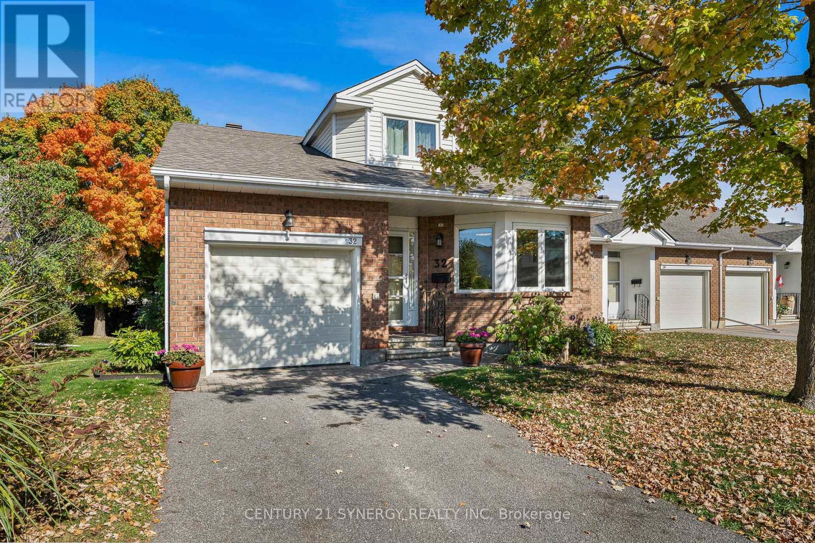 16 - 32 INNESBROOK COURT, Ottawa, Ontario