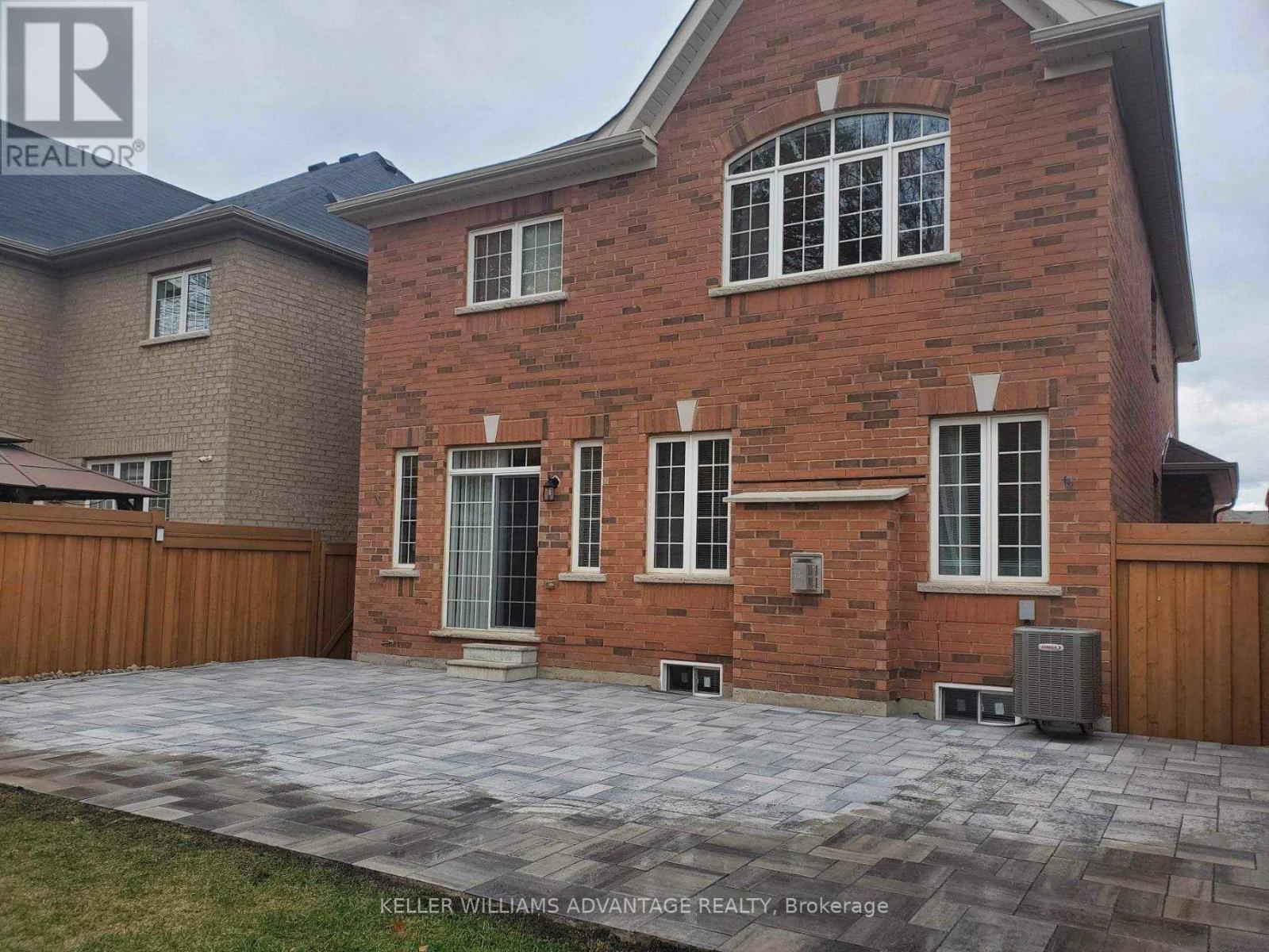 84 Little Britain Crescent, Brampton, Ontario  L6M 6A8 - Photo 14 - W12441529