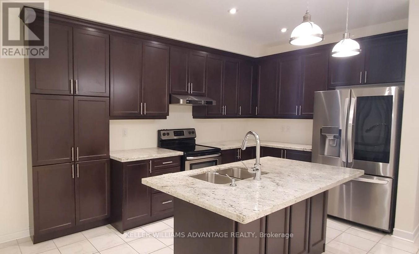 84 Little Britain Crescent, Brampton, Ontario  L6M 6A8 - Photo 5 - W12441529