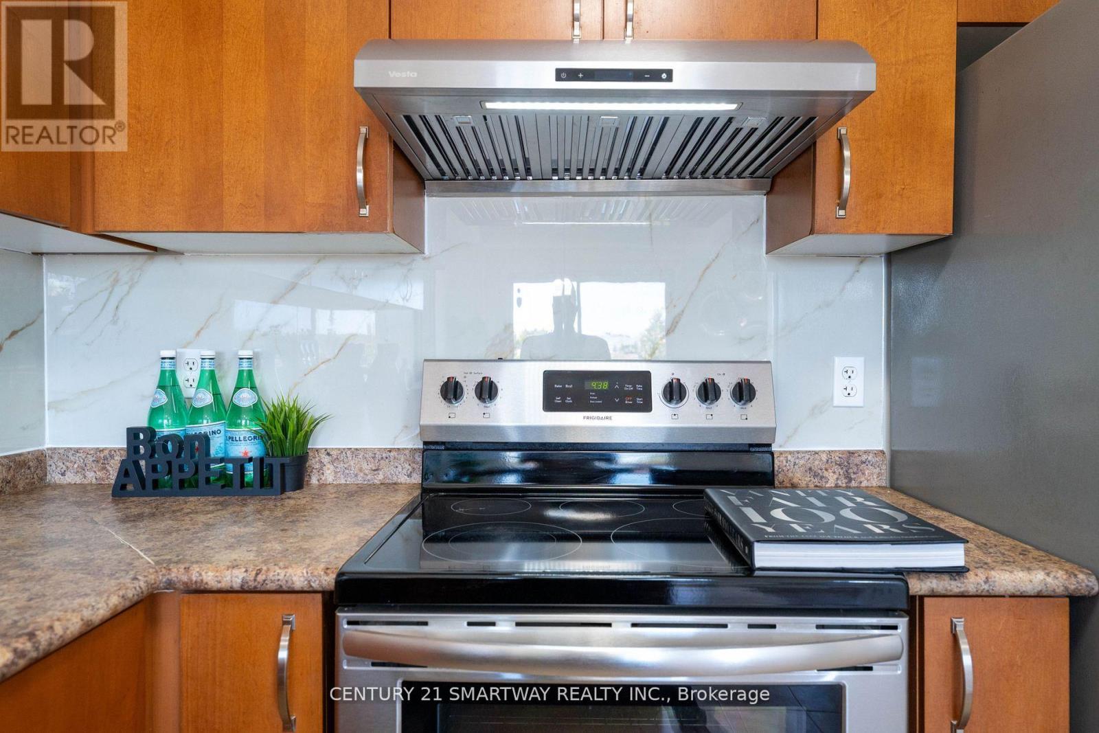 3424 Angel Pass Drive, Mississauga (Churchill Meadows), Ontario  L5M 7N4 - Photo 17 - W12441552
