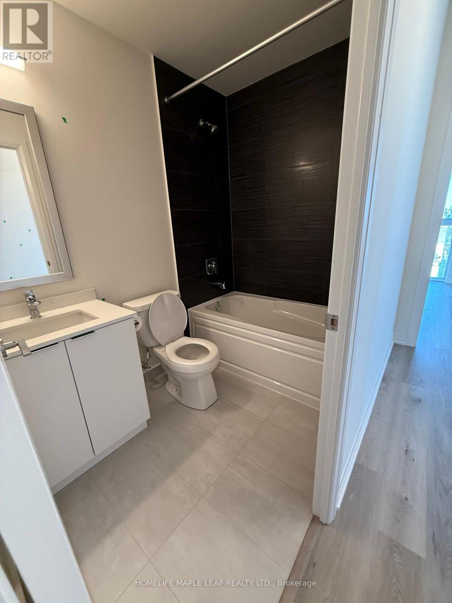 901 - 15 Watergarden Drive, Mississauga, Ontario  L5R 1B2 - Photo 12 - W12441553