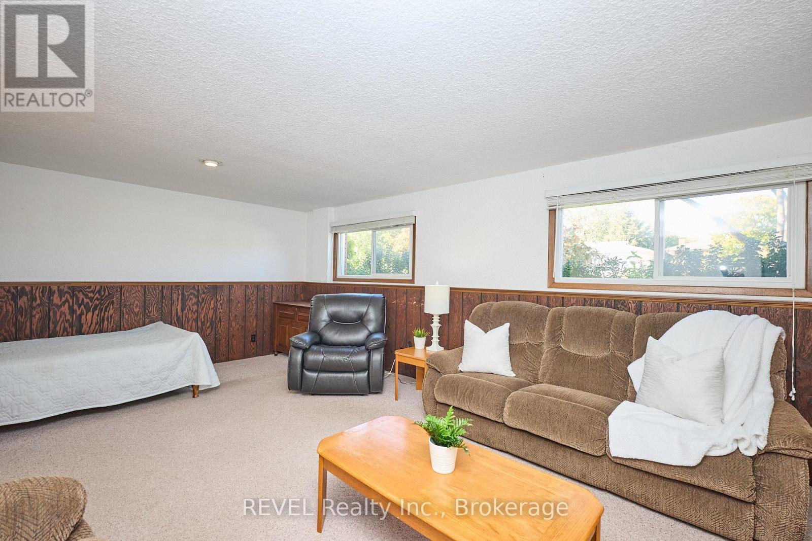 6 Charleen Circle, St. Catharines (Carlton/bunting), Ontario  L2M 7G6 - Photo 27 - X12441643