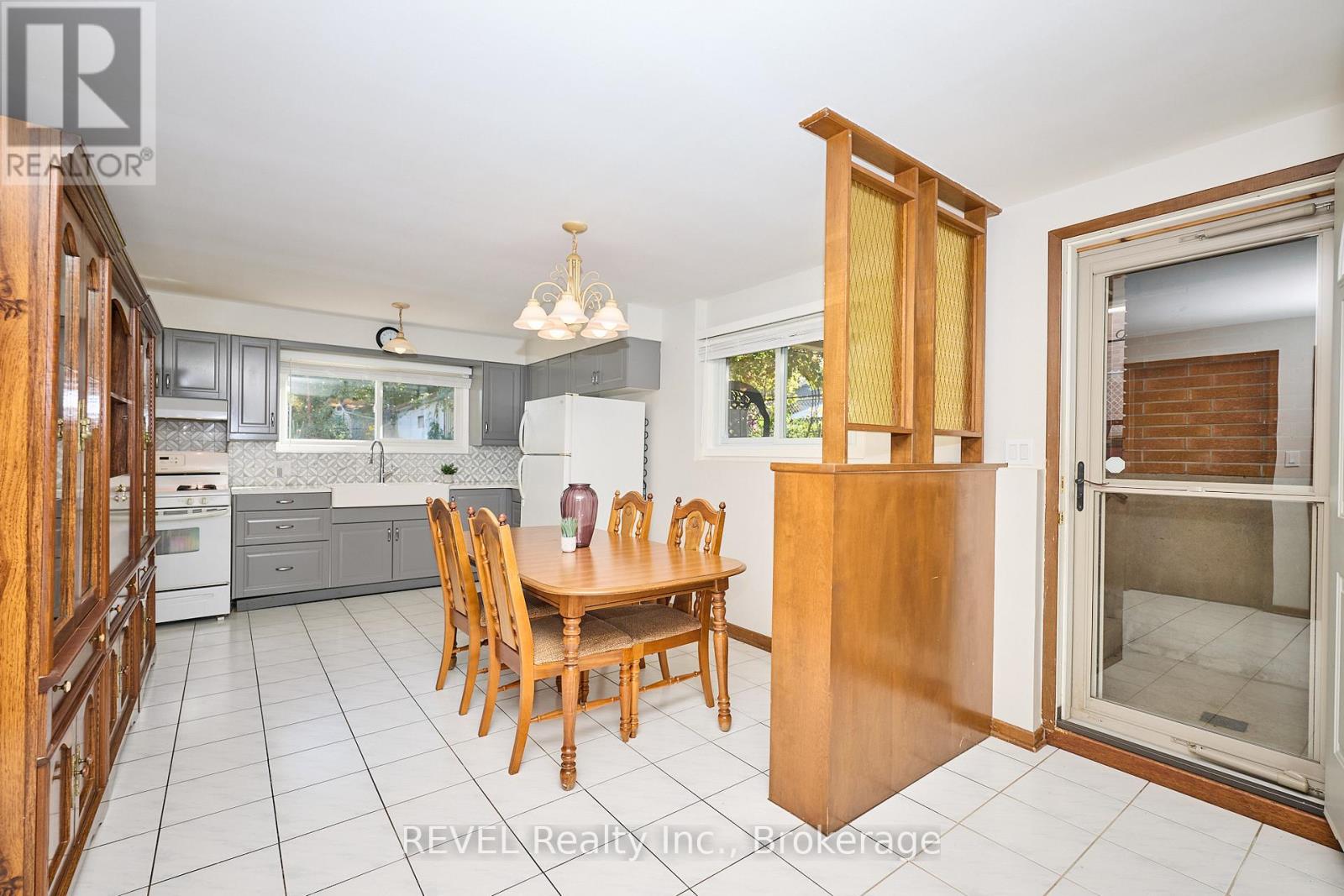 6 Charleen Circle, St. Catharines (Carlton/bunting), Ontario  L2M 7G6 - Photo 30 - X12441643