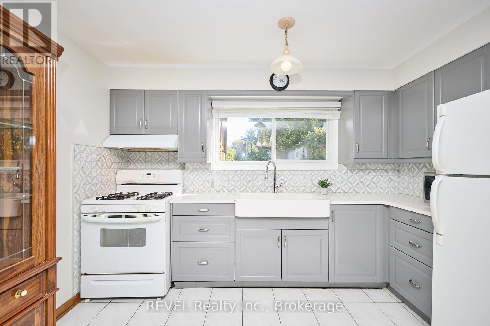 6 Charleen Circle, St. Catharines (Carlton/bunting), Ontario  L2M 7G6 - Photo 32 - X12441643