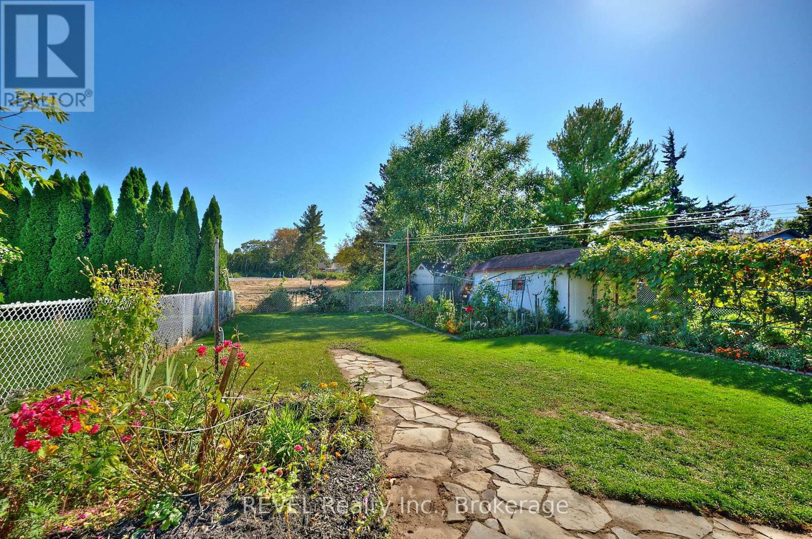 6 Charleen Circle, St. Catharines (Carlton/bunting), Ontario  L2M 7G6 - Photo 41 - X12441643