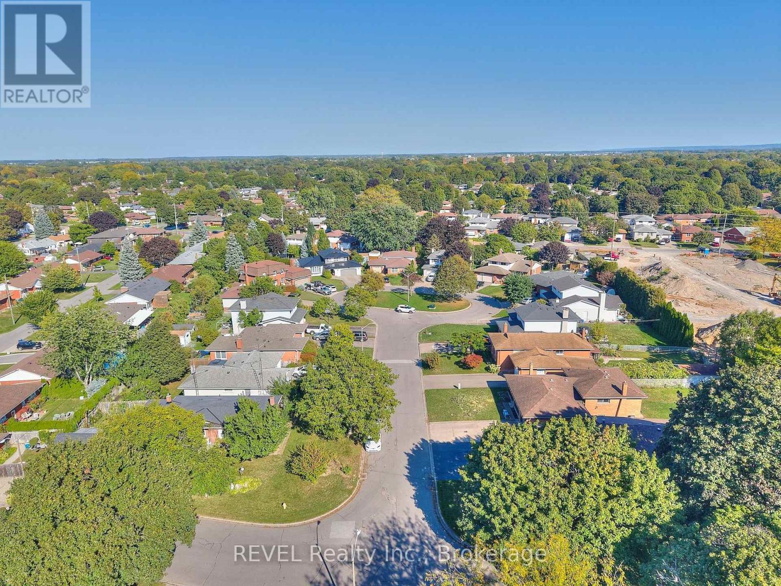 6 Charleen Circle, St. Catharines (Carlton/bunting), Ontario  L2M 7G6 - Photo 45 - X12441643