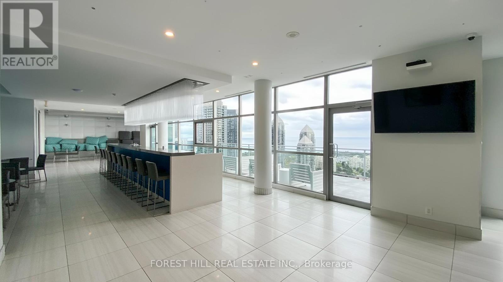 434 - 165 Legion Road N, Toronto (Mimico), Ontario  M8Y 0A1 - Photo 33 - W12441574