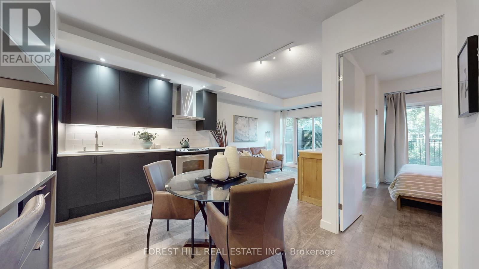 434 - 165 Legion Road N, Toronto (Mimico), Ontario  M8Y 0A1 - Photo 9 - W12441574