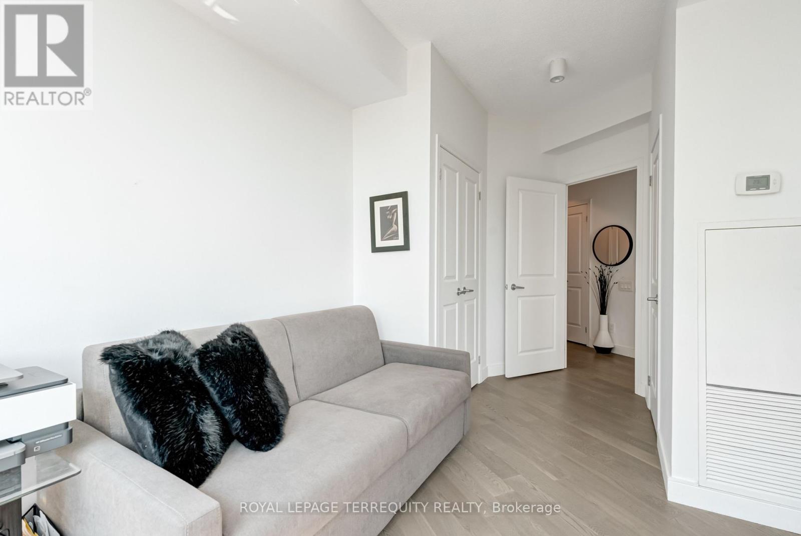 1210 - 15 Windermere Avenue, Toronto (High Park-Swansea), Ontario  M6S 5A2 - Photo 28 - W12441579