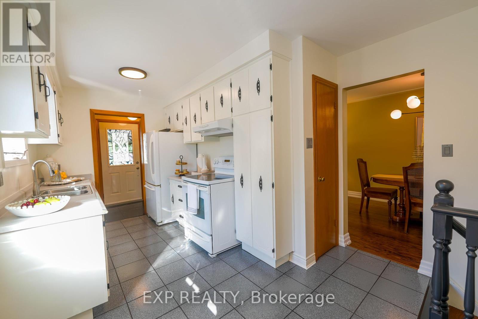 902 Sixth Street, Mississauga (Lakeview), Ontario  L5E 1N6 - Photo 31 - W12441598