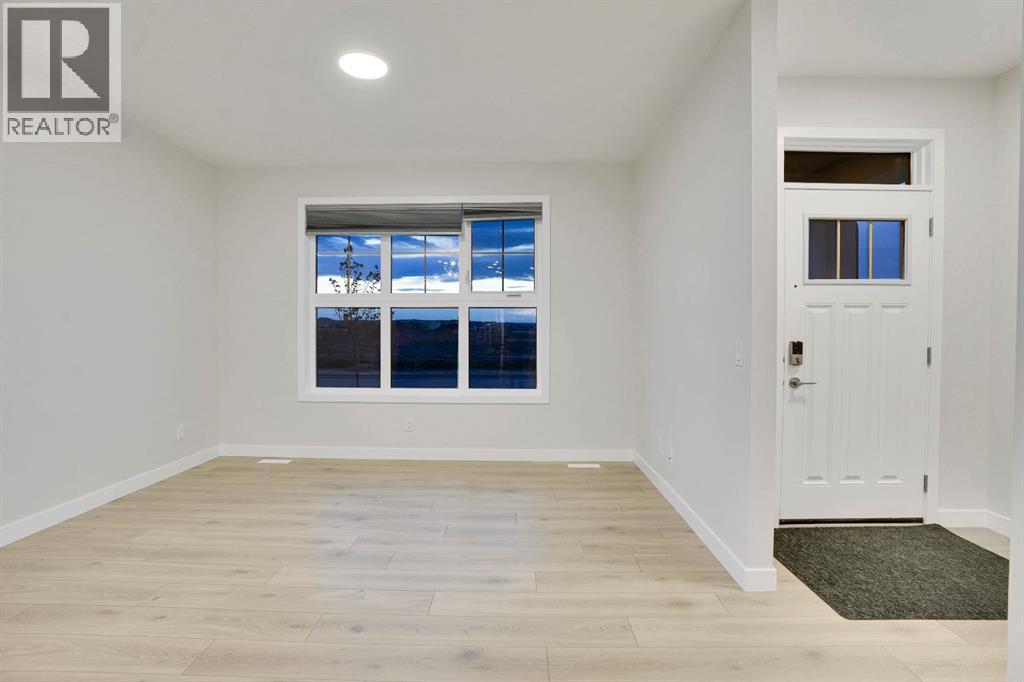 14628 24 Street Nw, Calgary, Alberta  T3P 2B6 - Photo 10 - A2261250