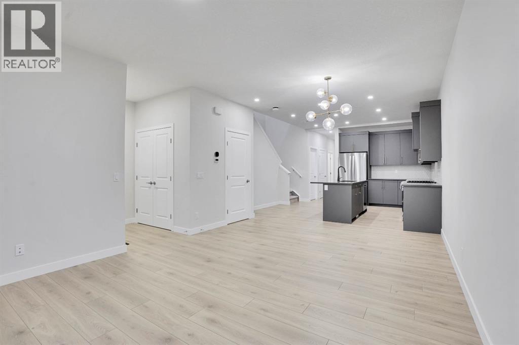 14628 24 Street Nw, Calgary, Alberta  T3P 2B6 - Photo 6 - A2261250