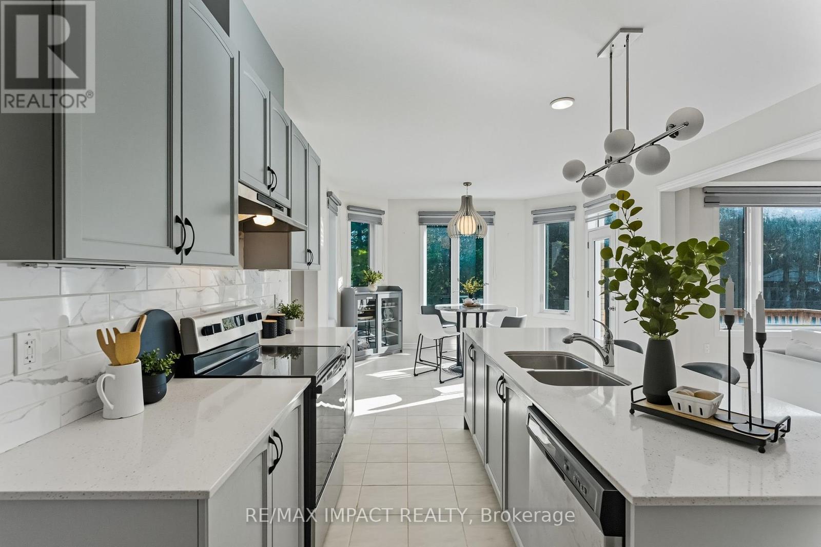 39 Connolly Road, Kawartha Lakes (Lindsay), Ontario  K9V 5H5 - Photo 12 - X12441533