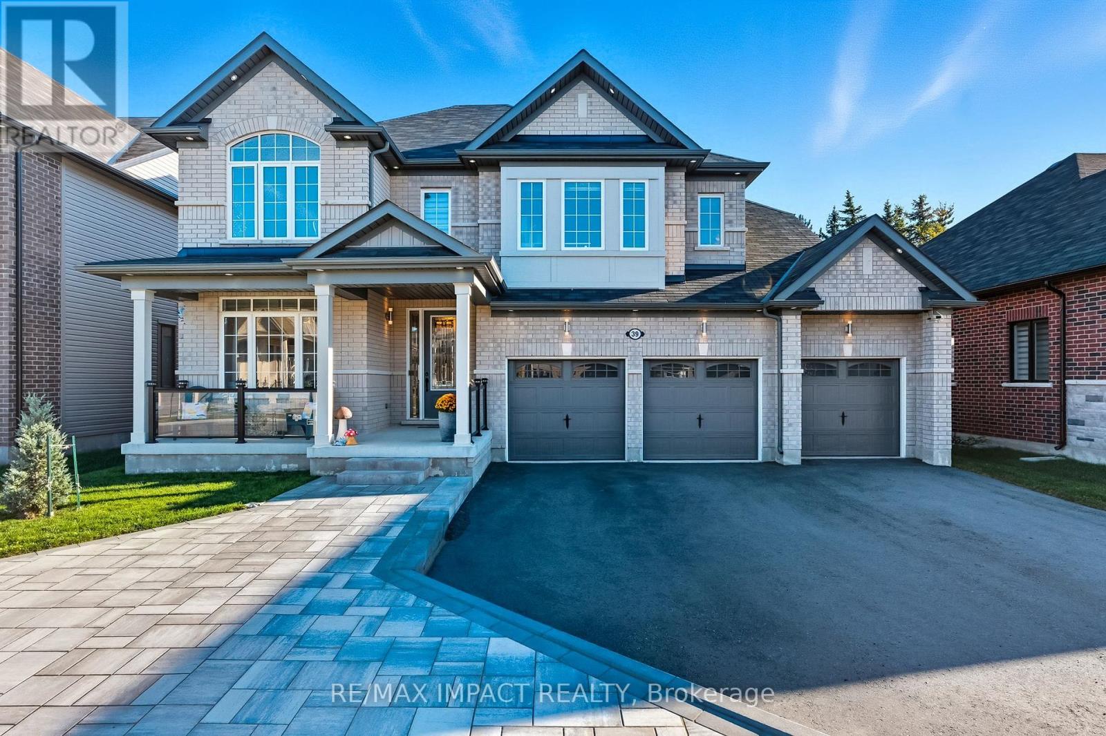 39 Connolly Road, Kawartha Lakes (Lindsay), Ontario  K9V 5H5 - Photo 2 - X12441533