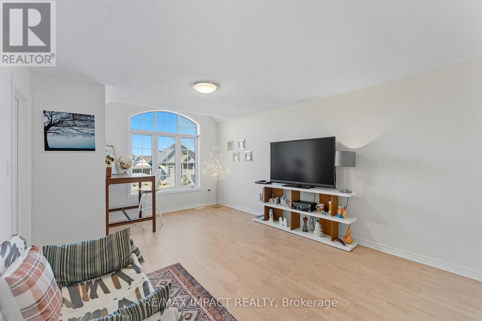 39 Connolly Road, Kawartha Lakes (Lindsay), Ontario  K9V 5H5 - Photo 33 - X12441533