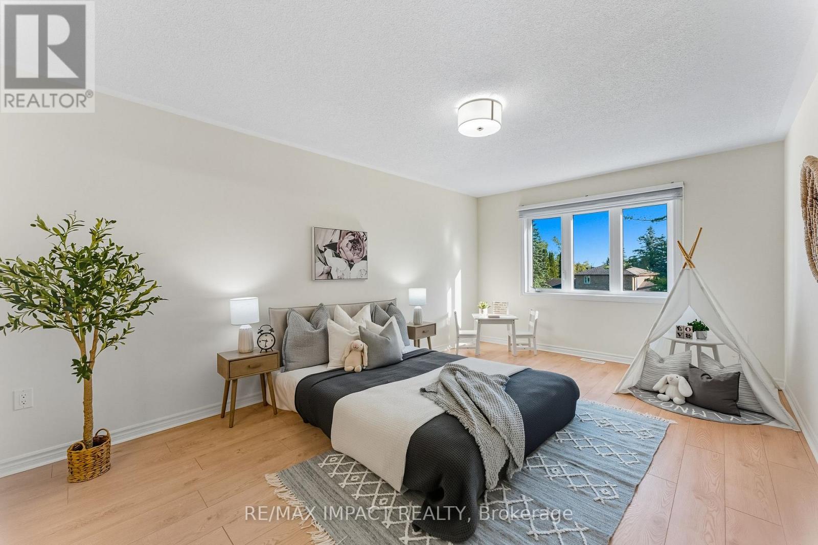 39 Connolly Road, Kawartha Lakes (Lindsay), Ontario  K9V 5H5 - Photo 36 - X12441533