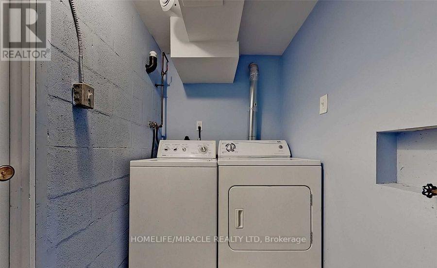 Main - 26 Glengarry Road, St. Catharines, Ontario  L2T 2V2 - Photo 6 - X12441560