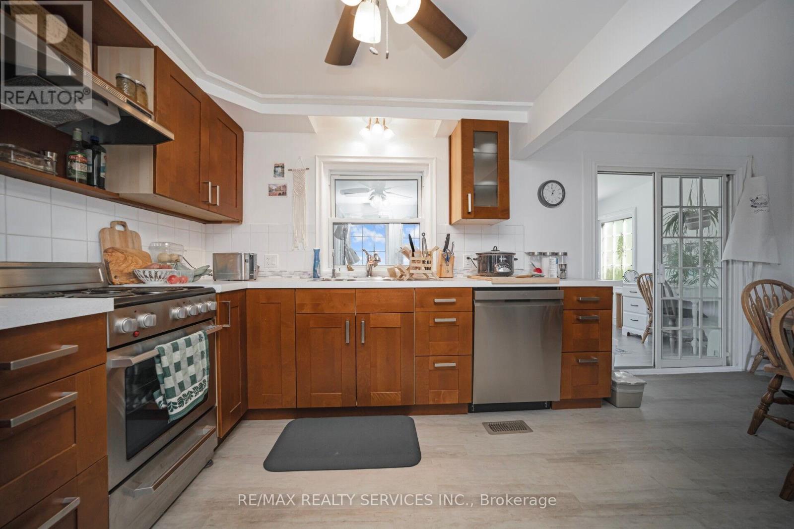 476 Prospect Avenue, Kitchener, Ontario  N2A 1E1 - Photo 17 - X12441573
