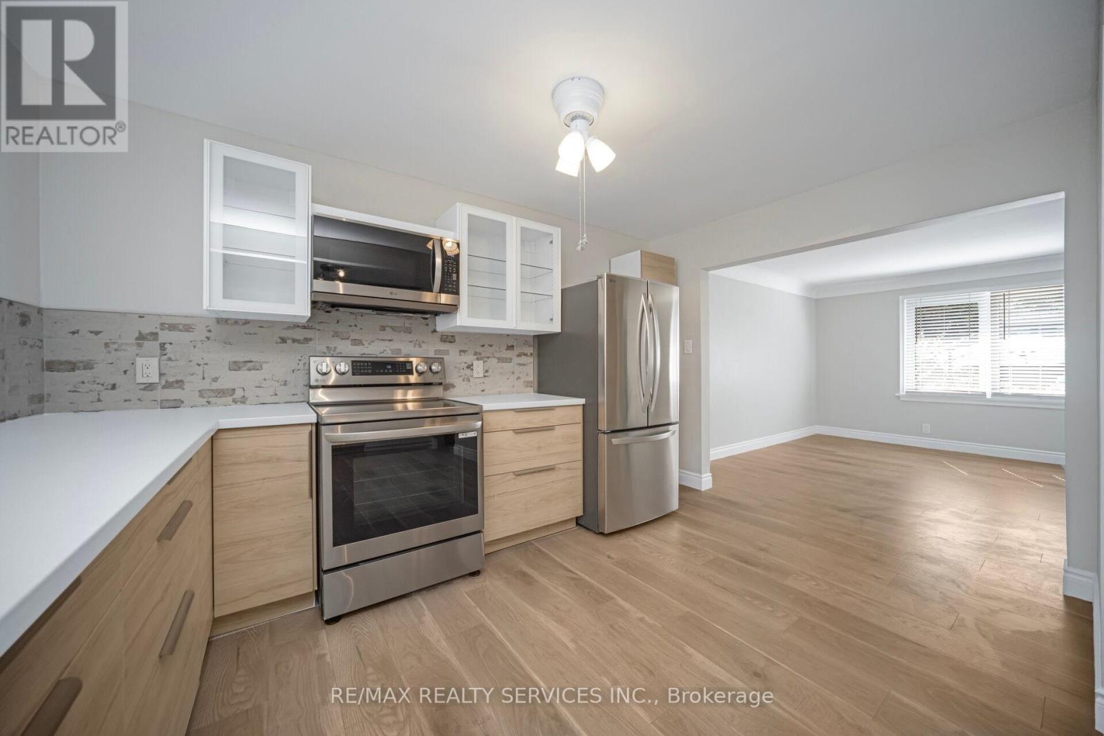 476 Prospect Avenue, Kitchener, Ontario  N2A 1E1 - Photo 30 - X12441573