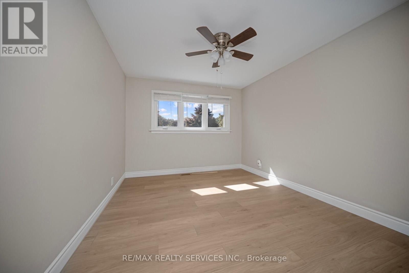 476 Prospect Avenue, Kitchener, Ontario  N2A 1E1 - Photo 32 - X12441573