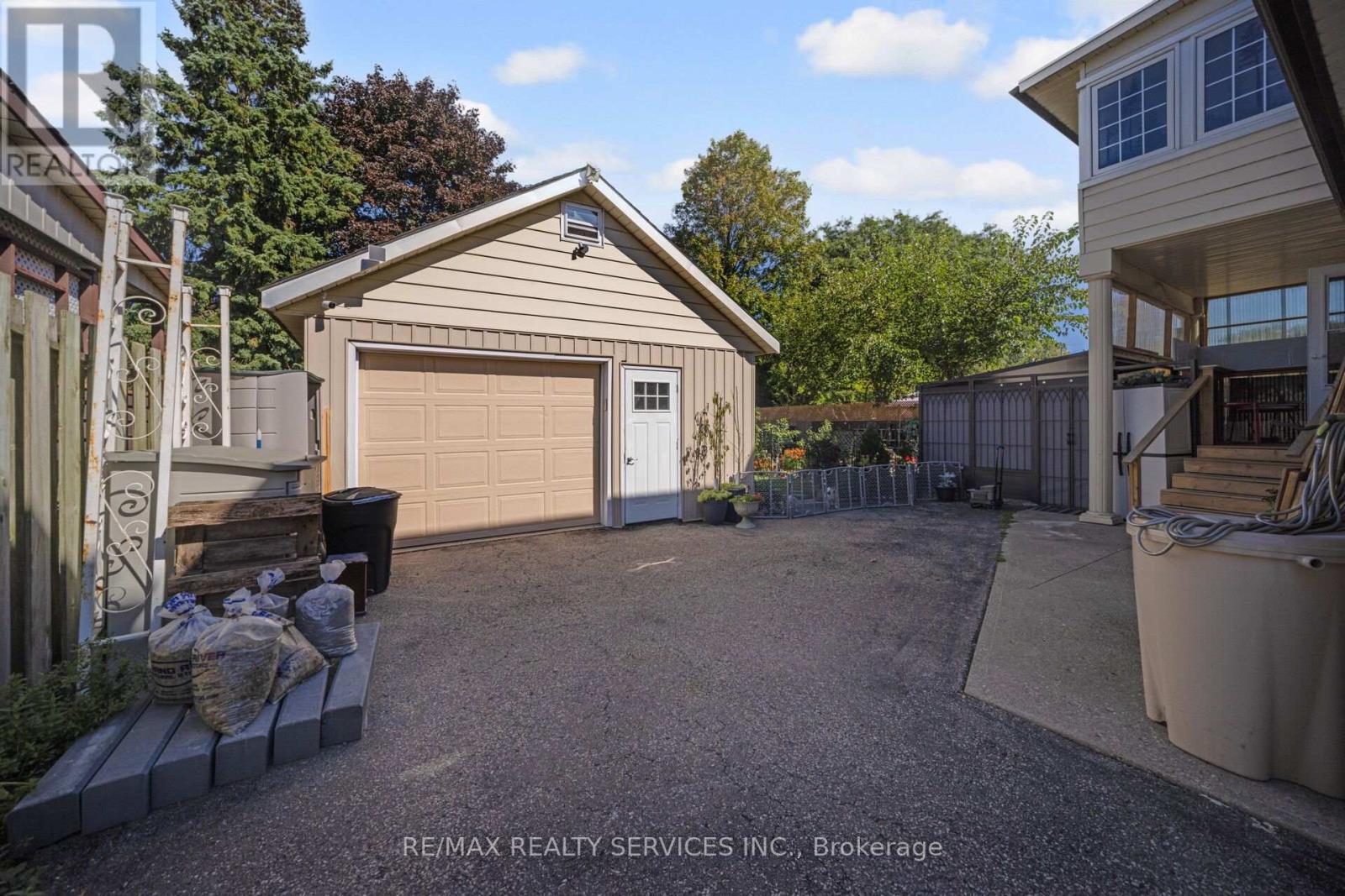 476 Prospect Avenue, Kitchener, Ontario  N2A 1E1 - Photo 4 - X12441573