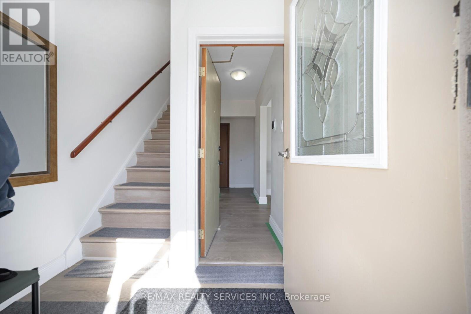 476 Prospect Avenue, Kitchener, Ontario  N2A 1E1 - Photo 6 - X12441573