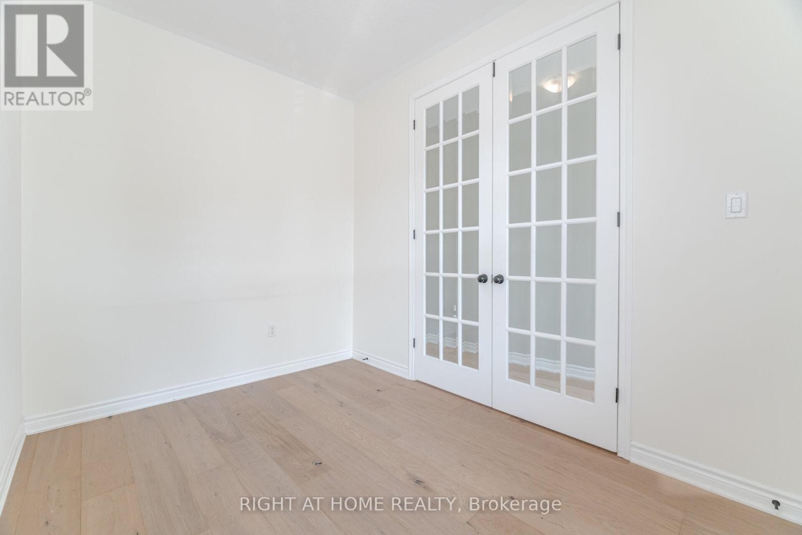 28 Pickett Place, Cambridge, Ontario  N3E 0B4 - Photo 22 - X12441577