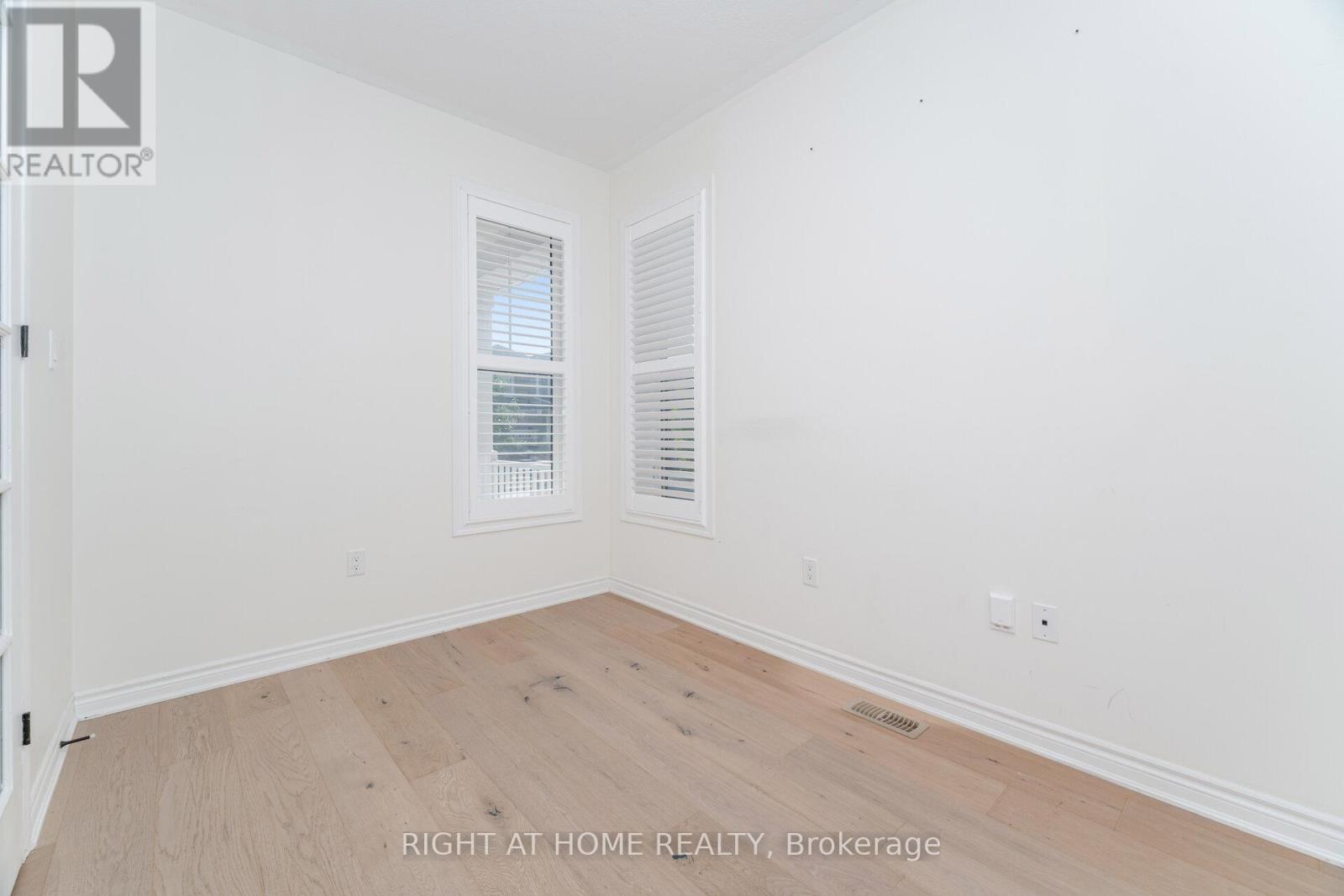 28 Pickett Place, Cambridge, Ontario  N3E 0B4 - Photo 23 - X12441577