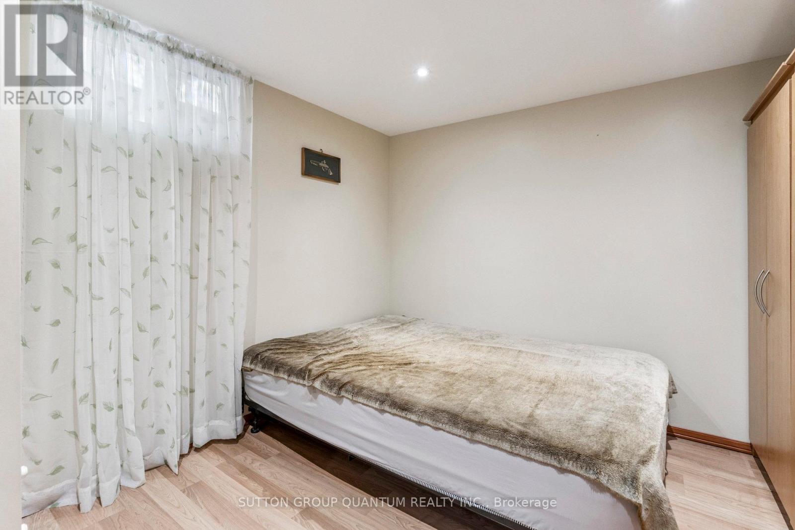 8 Bermuda Drive, St. Catharines, Ontario  L2M 4E6 - Photo 30 - X12441580