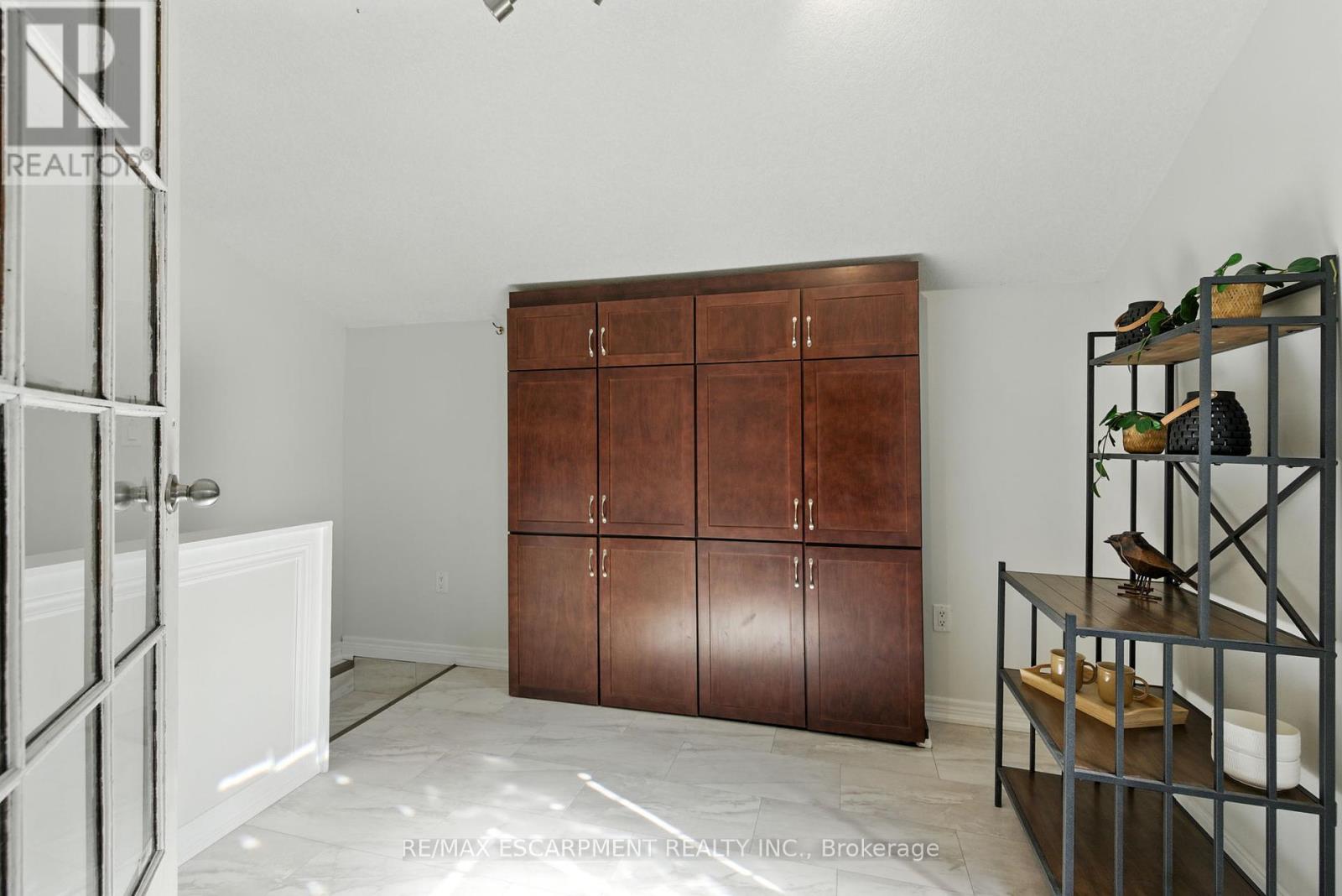 78 Oak Avenue, Hamilton (Landsdale), Ontario  L8L 5M8 - Photo 17 - X12441590