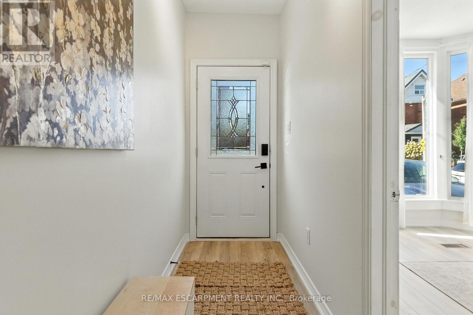 78 Oak Avenue, Hamilton (Landsdale), Ontario  L8L 5M8 - Photo 3 - X12441590