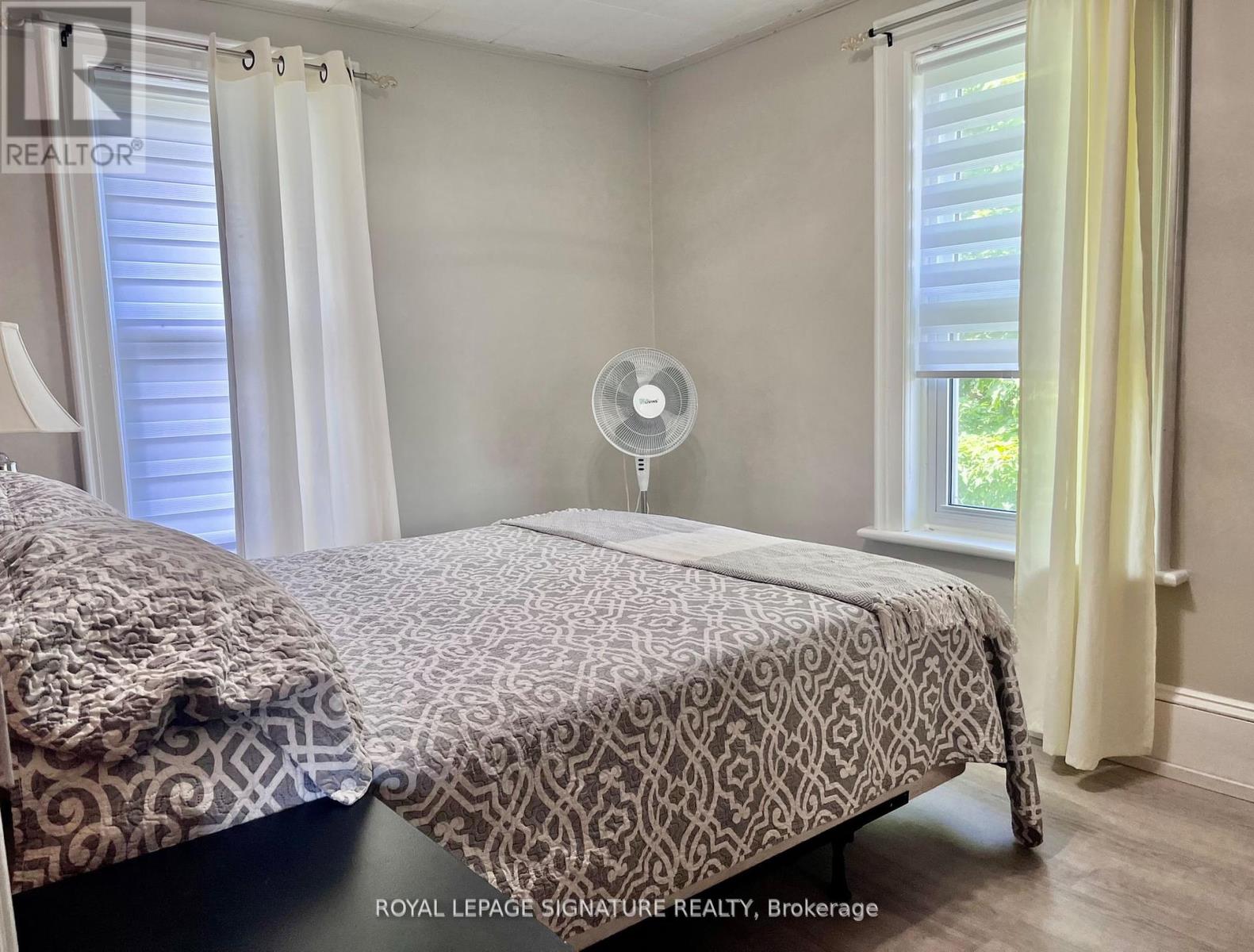 31 Blue Bay Lane, Kawartha Lakes (Fenelon), Ontario  K0M 1N0 - Photo 24 - X12441604