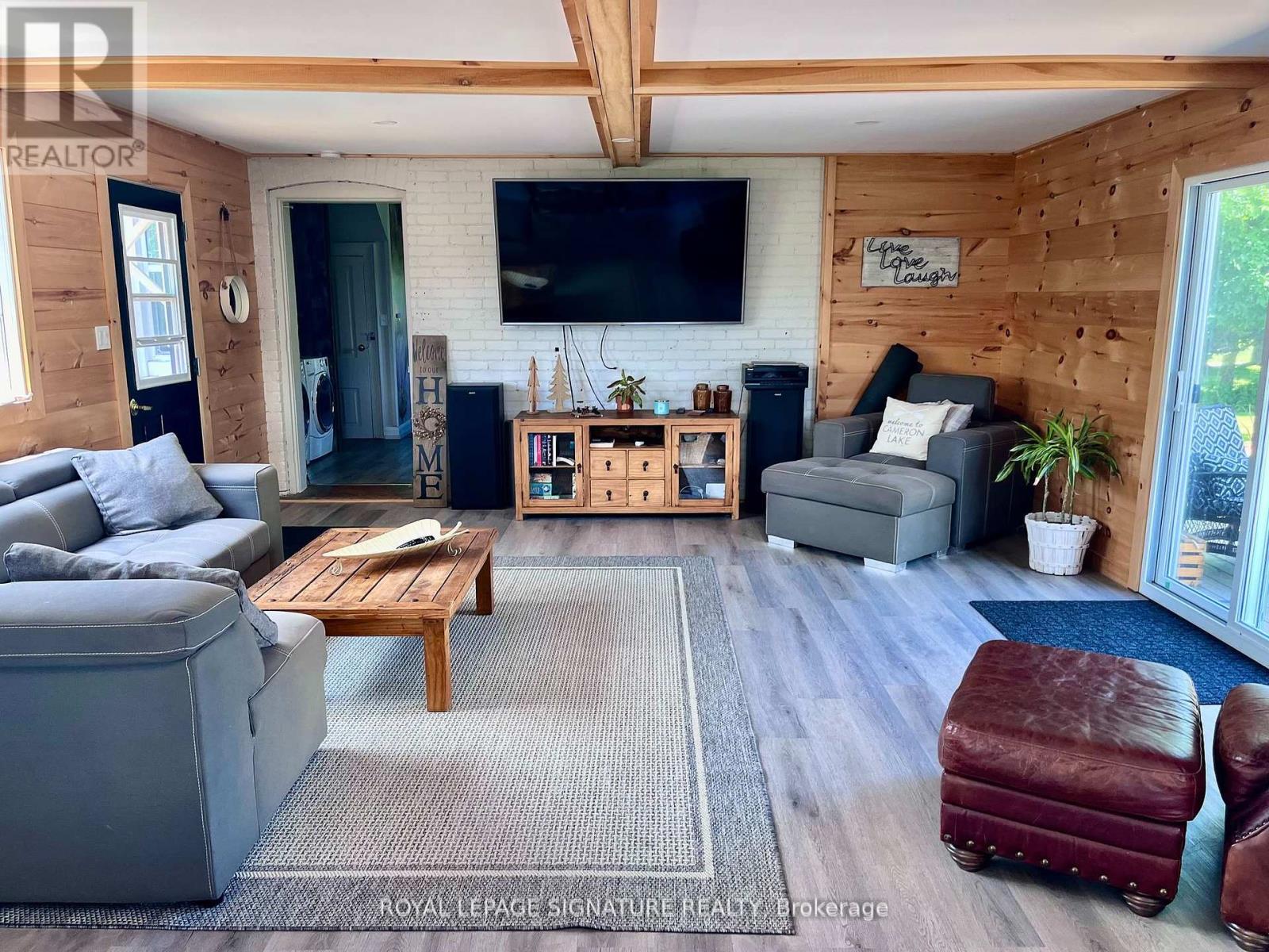 31 Blue Bay Lane, Kawartha Lakes (Fenelon), Ontario  K0M 1N0 - Photo 7 - X12441604
