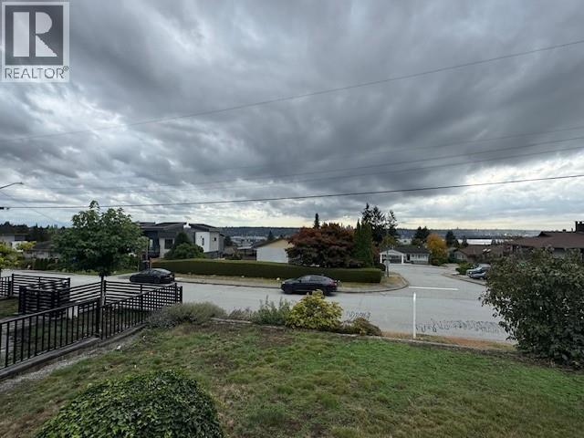 1115 Madore Avenue, Coquitlam, British Columbia  V3K 3C1 - Photo 3 - R3052827