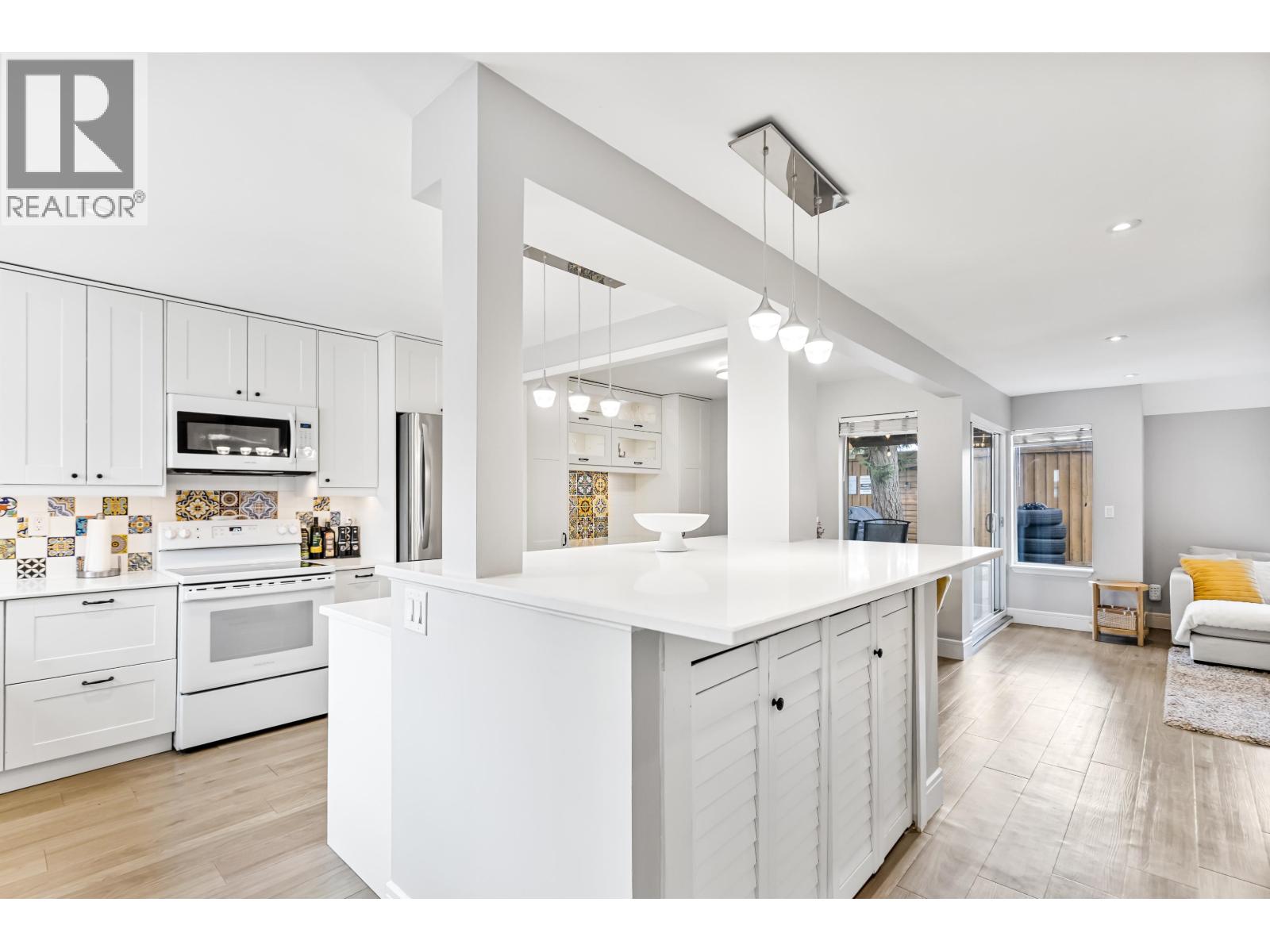 301 20675 118 Avenue, Maple Ridge, British Columbia  V2X 0K4 - Photo 5 - R3054746