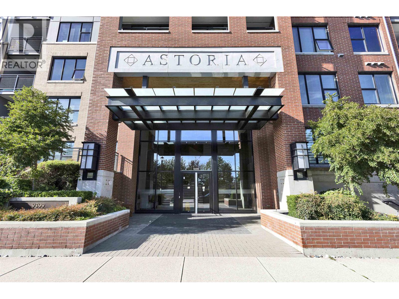 318 9399 ALEXANDRA ROAD, Richmond, British Columbia