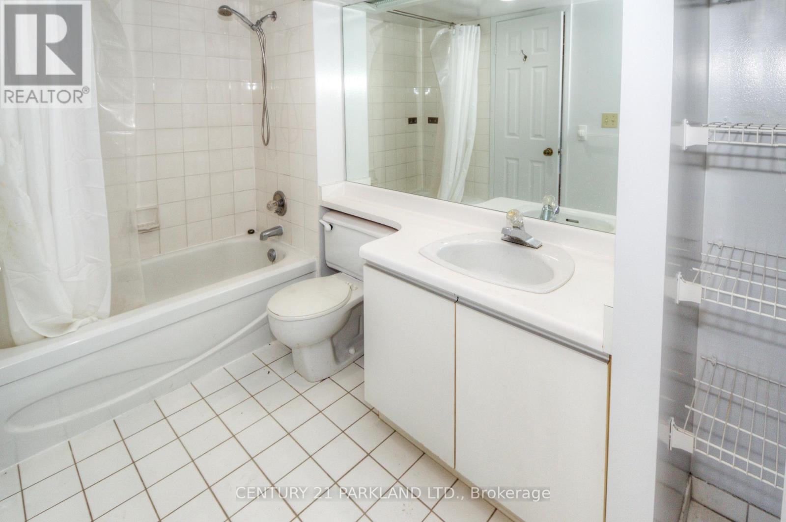 207 - 5 Concorde Place, Toronto, Ontario  M3C 3M8 - Photo 17 - C12441627