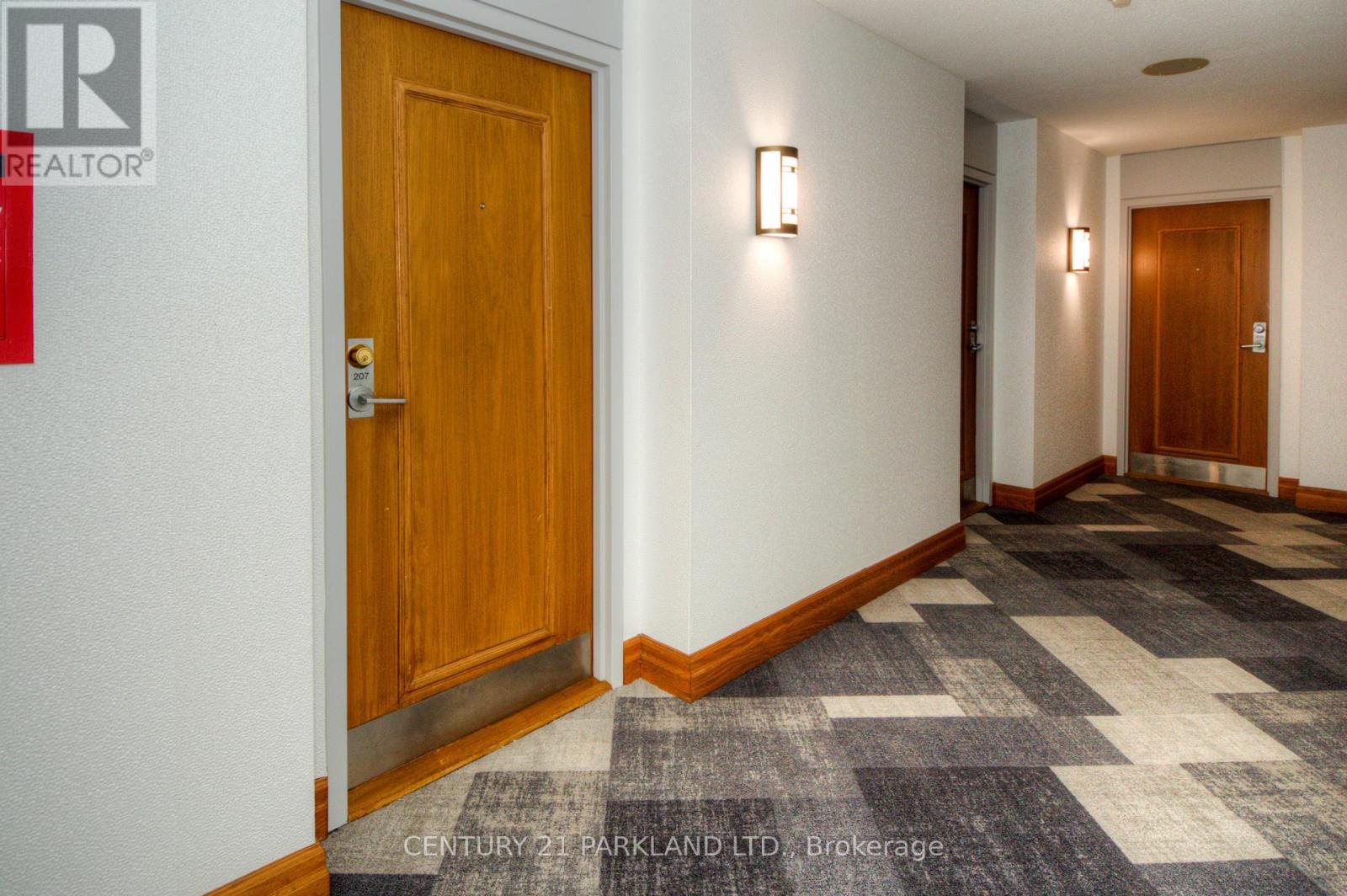 207 - 5 Concorde Place, Toronto, Ontario  M3C 3M8 - Photo 5 - C12441627