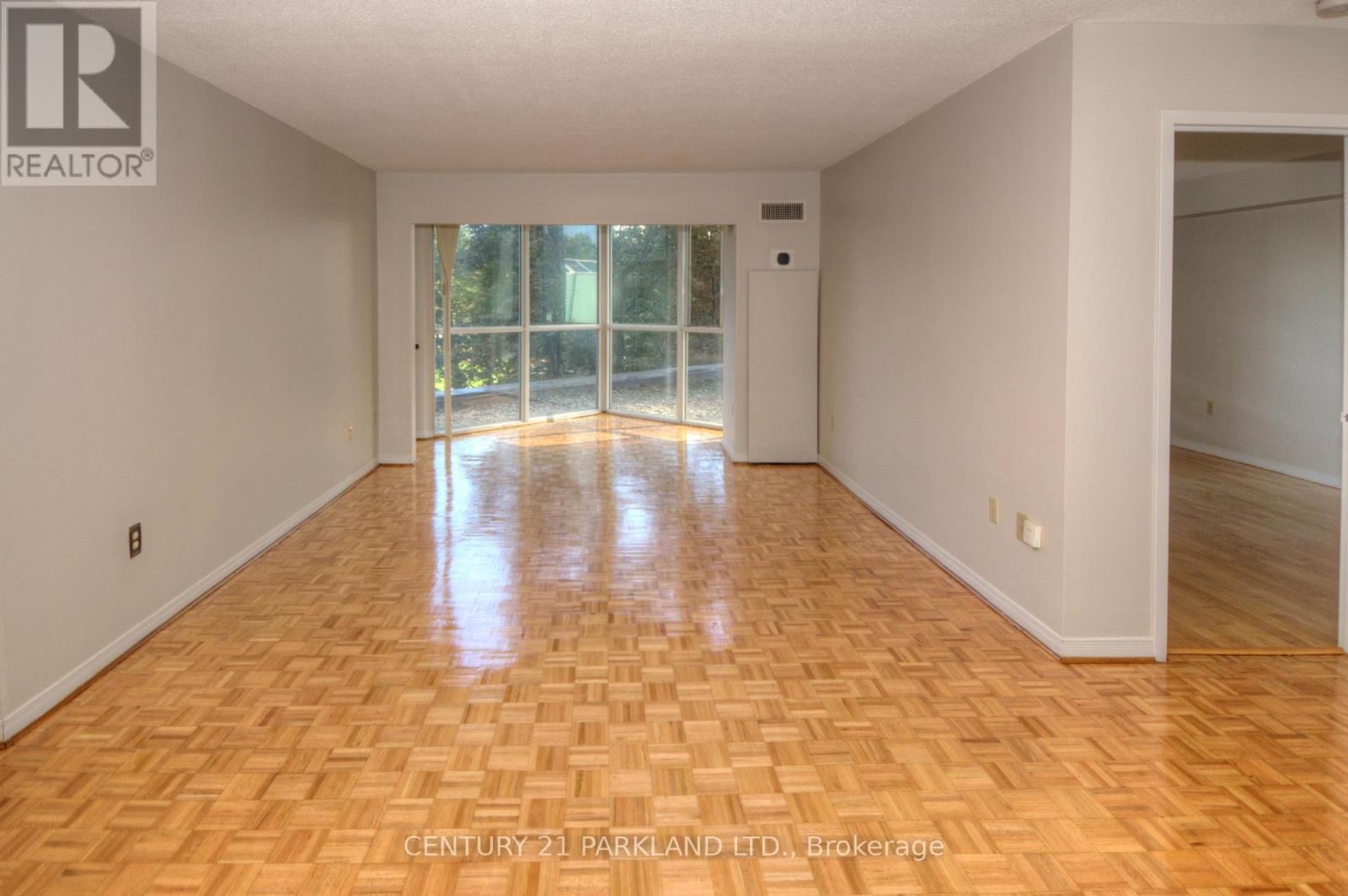 207 - 5 Concorde Place, Toronto, Ontario  M3C 3M8 - Photo 7 - C12441627
