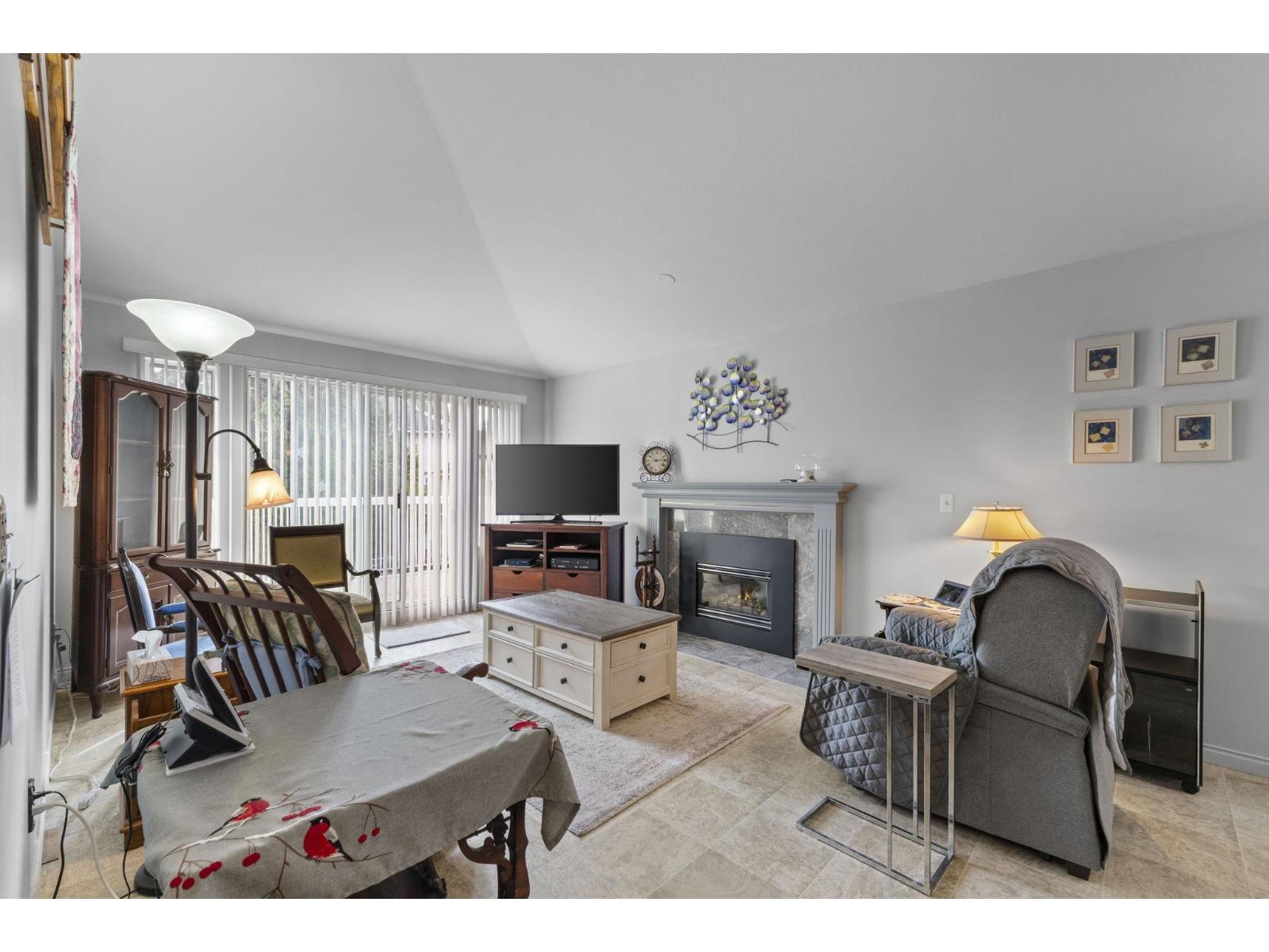 6 13970 72 Avenue, Surrey, British Columbia  V3W 0M5 - Photo 3 - R3054033