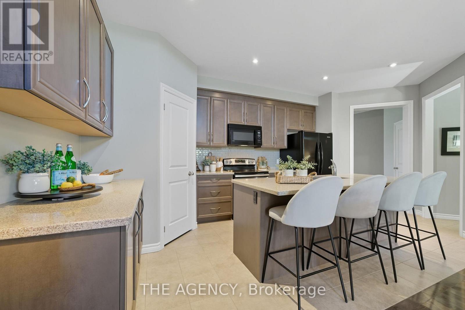 15 Carl Raby Street, Clarington, Ontario  L1C 3K7 - Photo 11 - E12441628