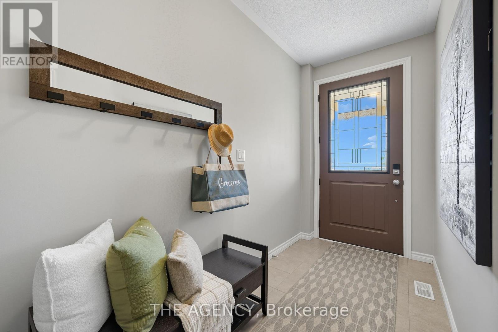 15 Carl Raby Street, Clarington, Ontario  L1C 3K7 - Photo 4 - E12441628