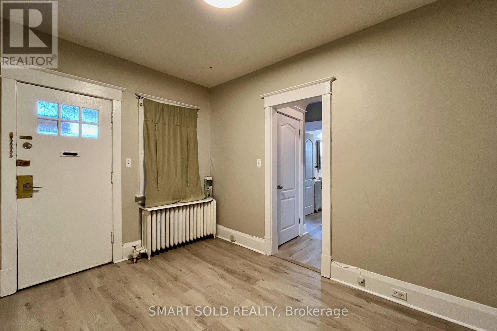 775 Woodbine Avenue, Toronto, Ontario  M4E 2J5 - Photo 7 - E12441638