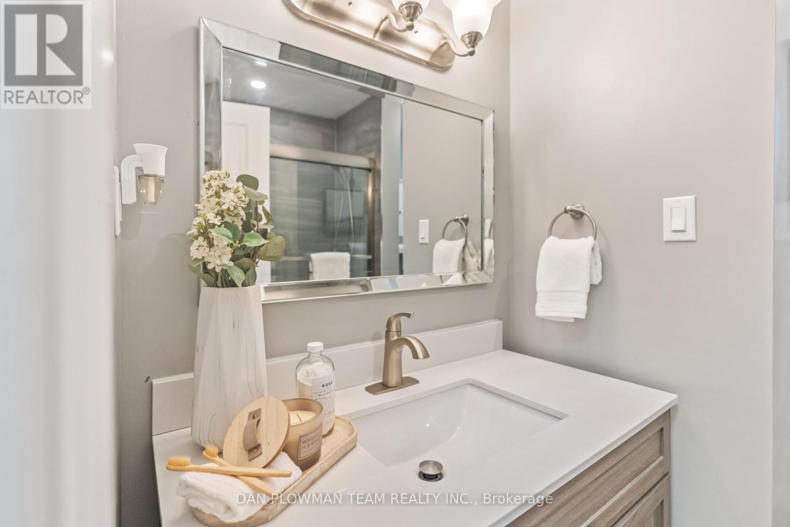 123 Guthrie Crescent, Whitby, Ontario  L1P 1A6 - Photo 19 - E12441649